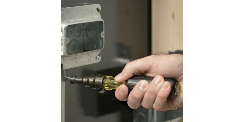 conduit fitting and reaming screwdriver