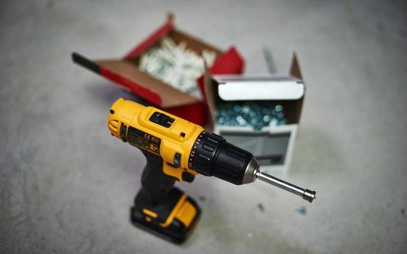 electricians power drill