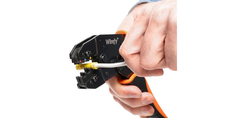 wire crimping tool