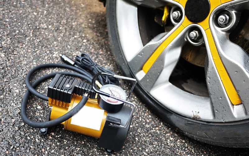 How to Choose an Air Compressor for Your Car and Truck Tires